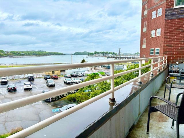 9 Park Ave 313, Hull, MA 02045
