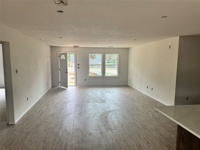 1004 Hereford Drive, Springtown, TX 76082