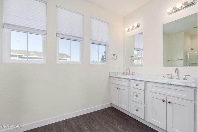 3218 W GLENDALE Avenue 27, Phoenix, AZ 85051