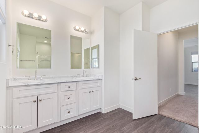 3218 W GLENDALE Avenue 27, Phoenix, AZ 85051