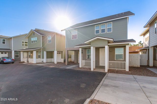 3218 W GLENDALE Avenue 27, Phoenix, AZ 85051