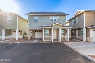 3218 W GLENDALE Avenue 27, Phoenix, AZ 85051