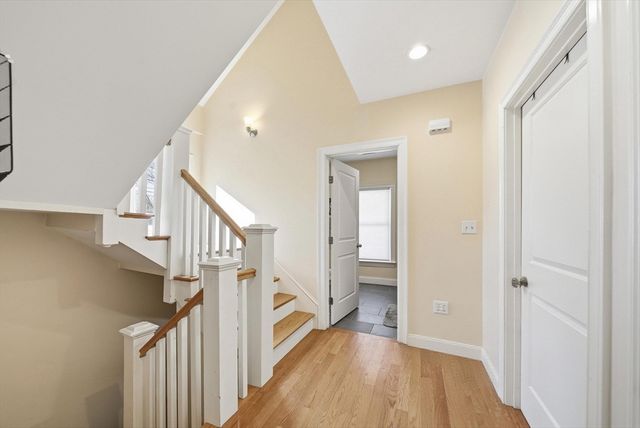 50 Carleton St 50, Newton, MA 02458