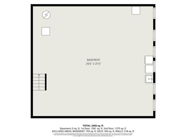 5535 S Piccadilly Circle, West Bloomfield, MI 48322