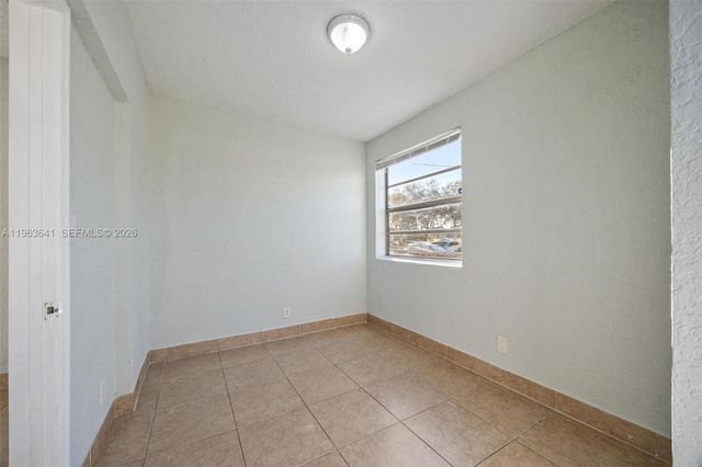 2525 N 23rd Avenue, Hollywood, FL 33020