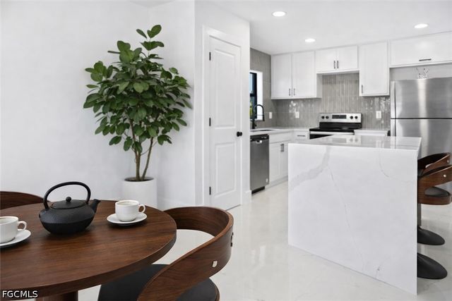 2112 NE 1st AVE, Cape Coral, FL 33909