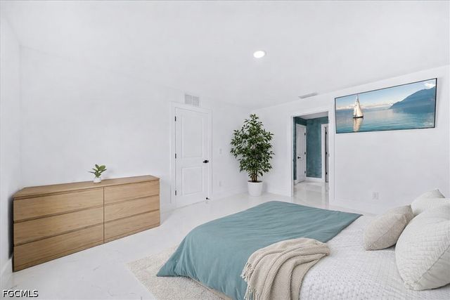 2112 NE 1st AVE, Cape Coral, FL 33909