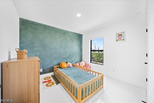 2112 NE 1st AVE, Cape Coral, FL 33909