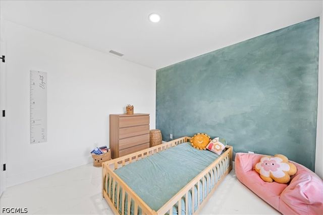 2112 NE 1st AVE, Cape Coral, FL 33909