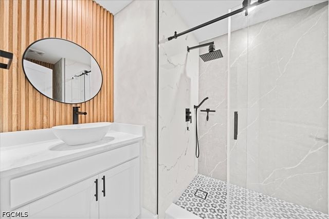 2112 NE 1st AVE, Cape Coral, FL 33909