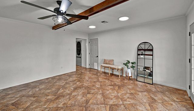 221 Lazy Acres Drive, Woodway, TX 76712