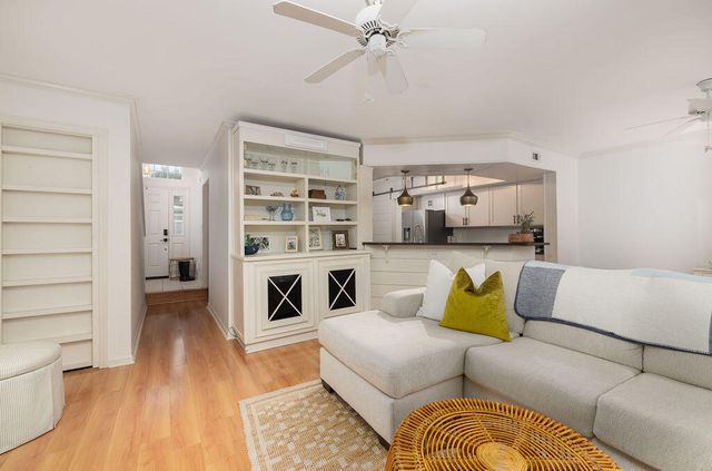 1734 Villa Maison, Mount Pleasant, SC 29464