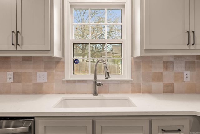 824 N Taylor Street, Little Rock, AR 72205