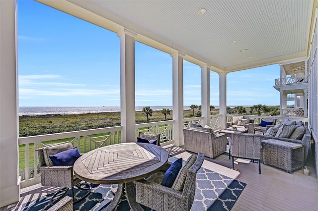 2457 E Seaside Drive, Galveston, TX 77550