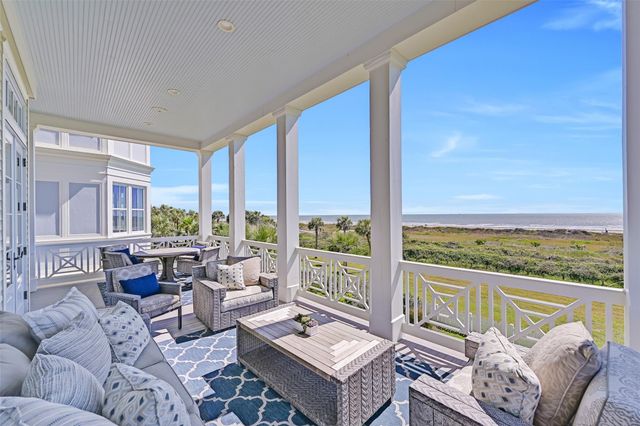 2457 E Seaside Drive, Galveston, TX 77550