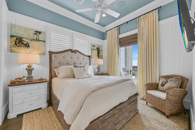 2457 E Seaside Drive, Galveston, TX 77550