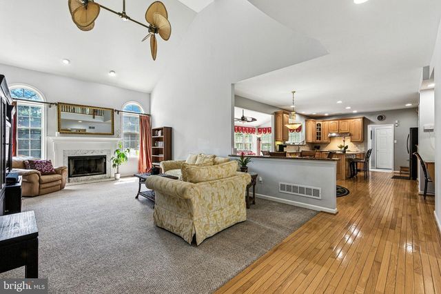 33 THOMAS SPEAKMAN DR, Glen Mills, PA 19342