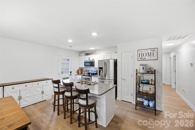 1003 Adams Street, Statesville, NC 28677