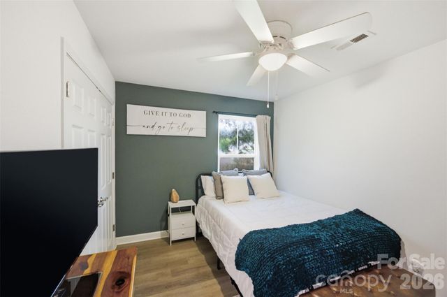 1003 Adams Street, Statesville, NC 28677