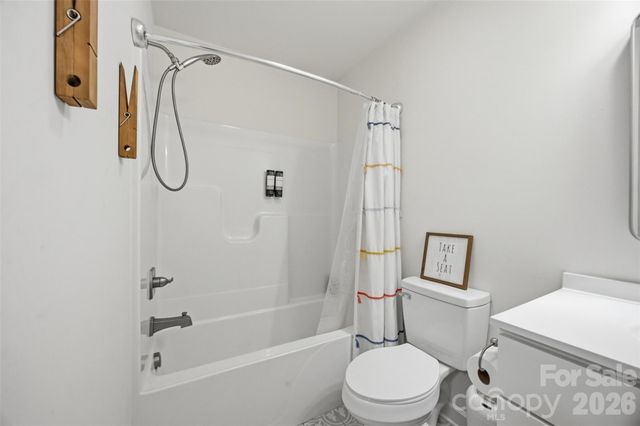 1003 Adams Street, Statesville, NC 28677