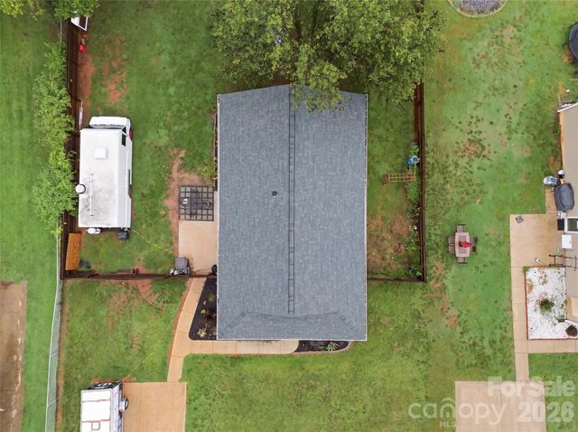 1003 Adams Street, Statesville, NC 28677