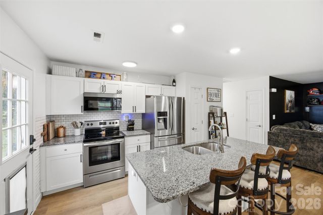 1003 Adams Street, Statesville, NC 28677