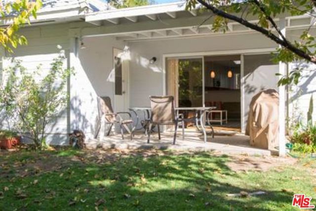 5049 SERRANIA Avenue, Woodland Hills (los Angeles), CA 91364