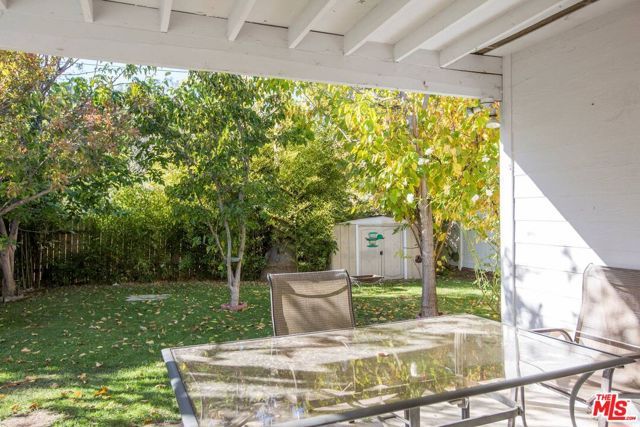 5049 SERRANIA Avenue, Woodland Hills (los Angeles), CA 91364