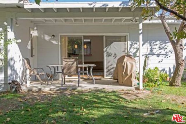 5049 SERRANIA Avenue, Woodland Hills (los Angeles), CA 91364