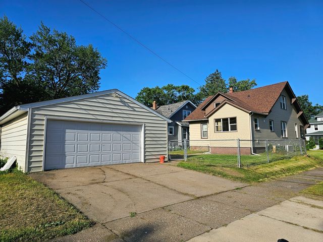 1701 28th Street, Rock Island, IL 61201