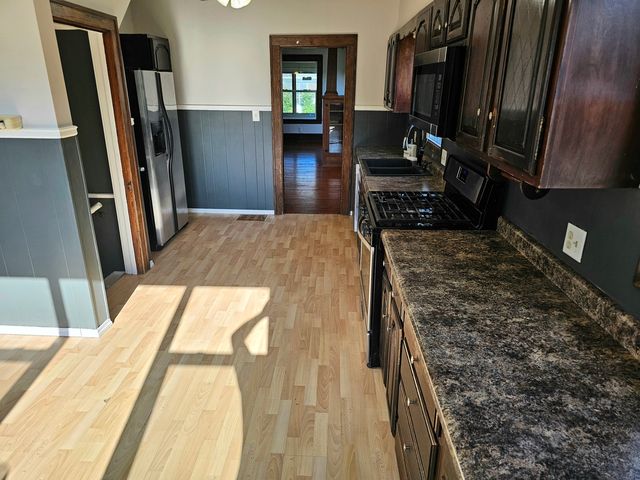1701 28th Street, Rock Island, IL 61201