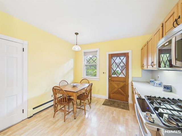 41 Randolph Place, Ridgewood, NJ 07450