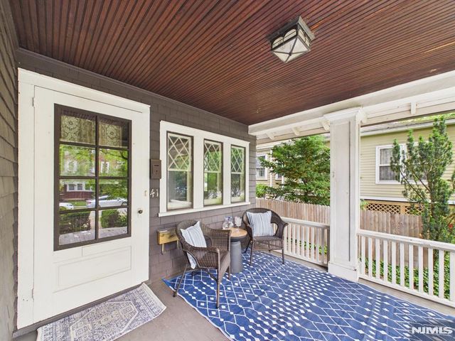 41 Randolph Place, Ridgewood, NJ 07450