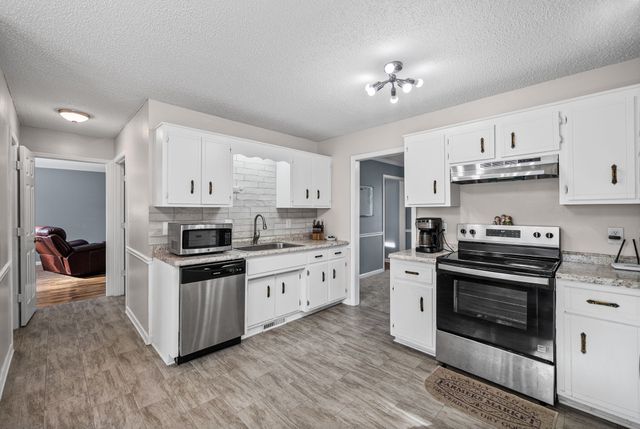 3311 Mallard Dr, Clarksville, TN 37042
