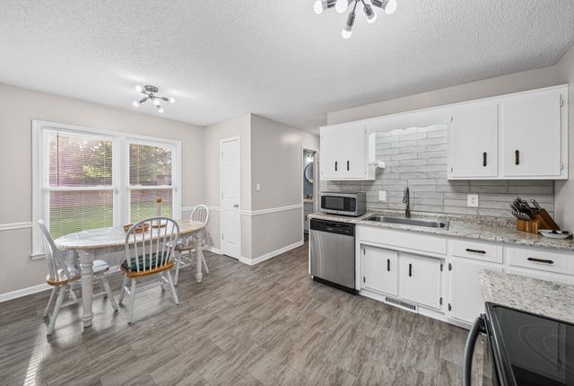 3311 Mallard Dr, Clarksville, TN 37042