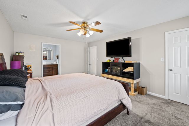 3311 Mallard Dr, Clarksville, TN 37042