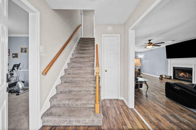 3311 Mallard Dr, Clarksville, TN 37042