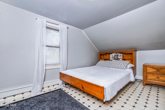 31 Corning Street, Colonie, NY 12205