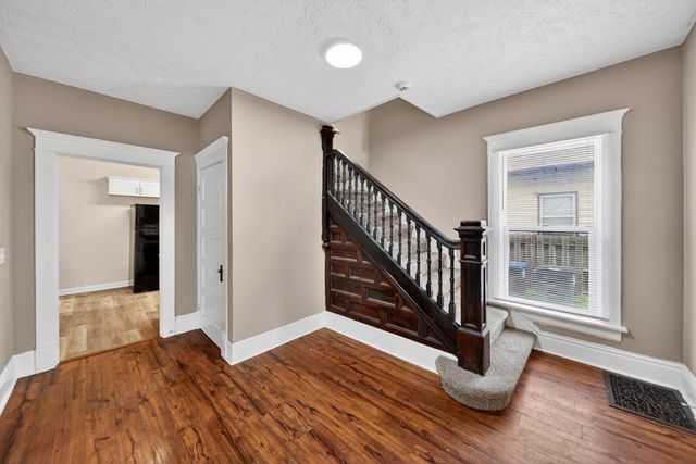 2410 AVENUE A, Council Bluffs, IA 51501