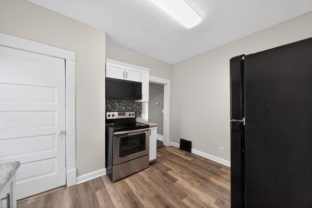 2410 AVENUE A, Council Bluffs, IA 51501