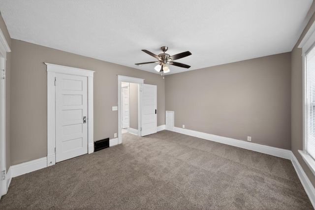 2410 AVENUE A, Council Bluffs, IA 51501