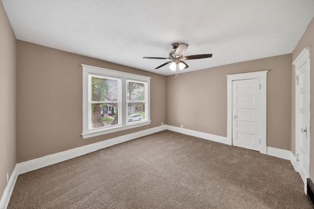 2410 AVENUE A, Council Bluffs, IA 51501