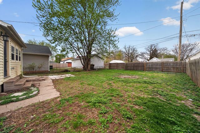 2410 AVENUE A, Council Bluffs, IA 51501