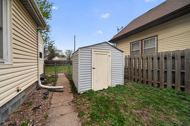 2410 AVENUE A, Council Bluffs, IA 51501