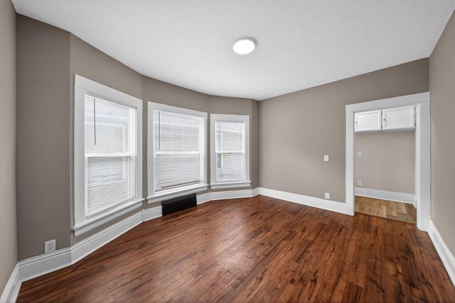 2410 AVENUE A, Council Bluffs, IA 51501