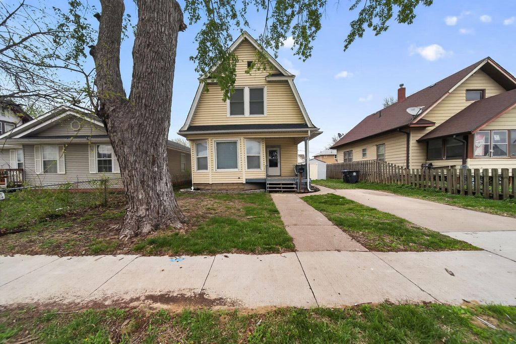 2410 AVENUE A, Council Bluffs, IA 51501
