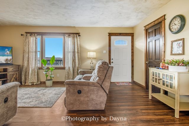 7621 E 3000s Road, St. Anne, IL 60964