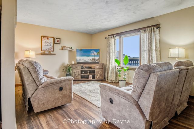 7621 E 3000s Road, St. Anne, IL 60964