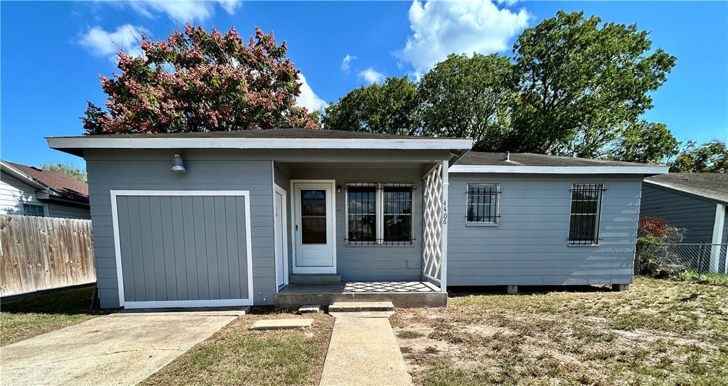 4406 Christie St, Corpus Christi, TX 78415