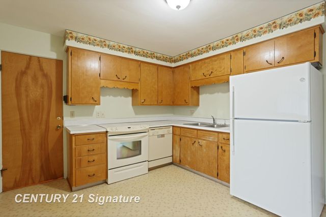 3030 Brockton Place, Saginaw, MI 48602